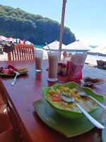 2025-04-07-10-15-14-128