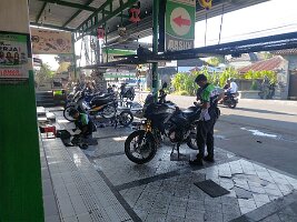 2025-04-08-08-16-03-702